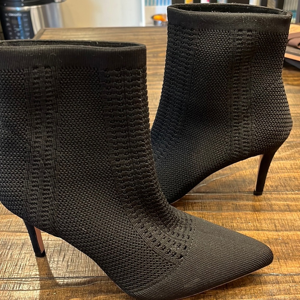 Nicole Miller New York Boots